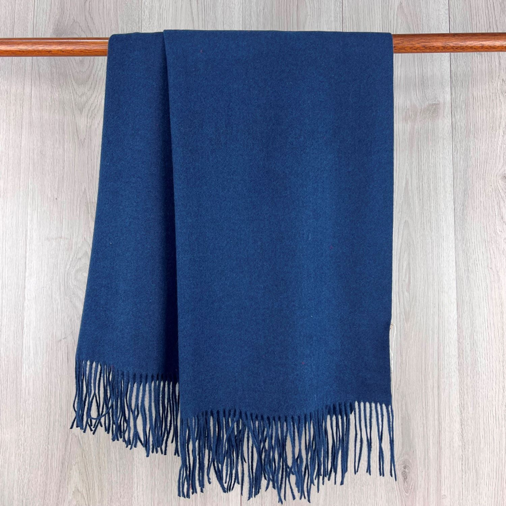 Reevo 224 065 30 Navy Winter Scarf