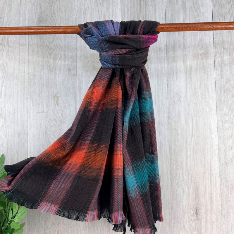 Reevo S6230 1 2 Hot Pink Winter Scarf