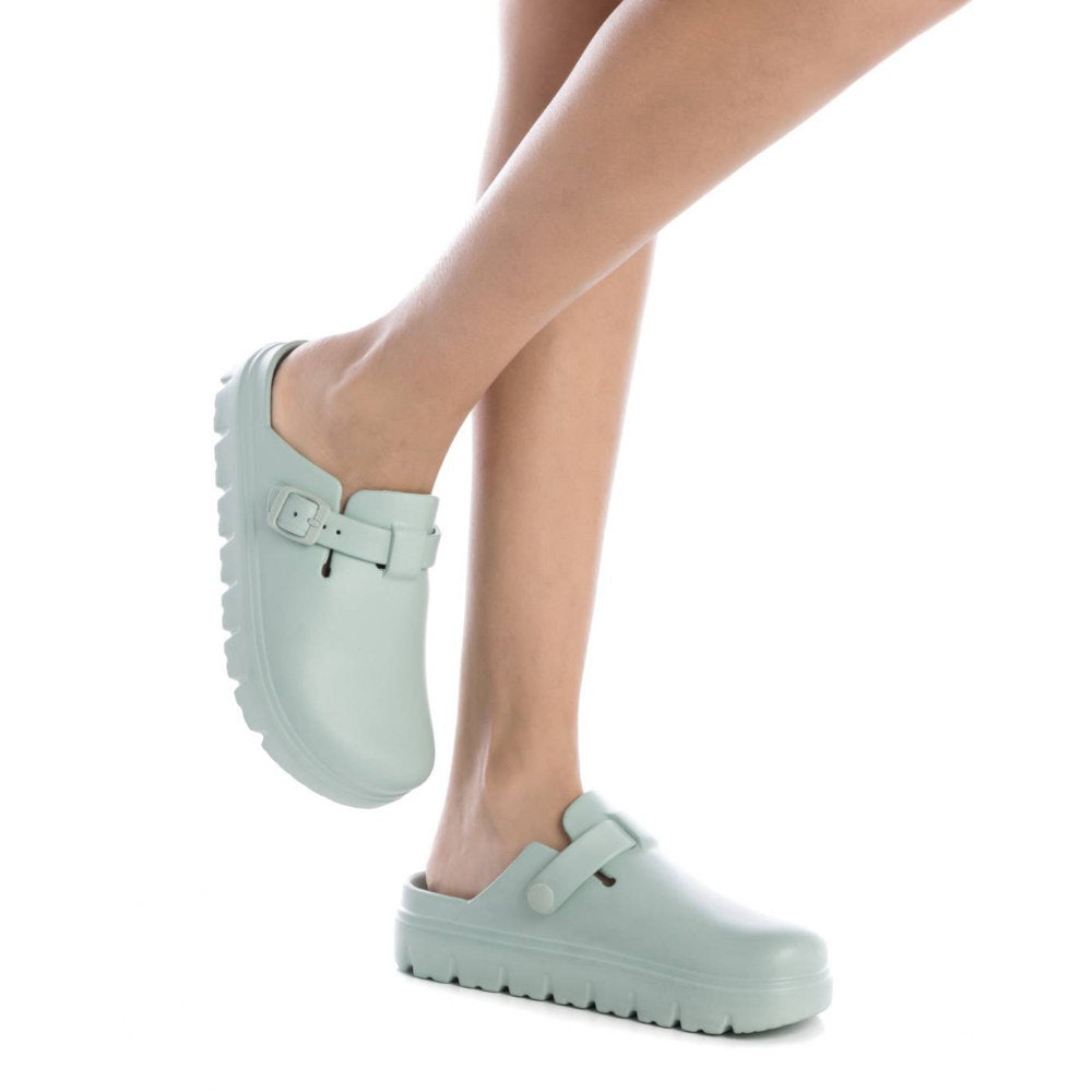 XTI 144137 Green Clogs