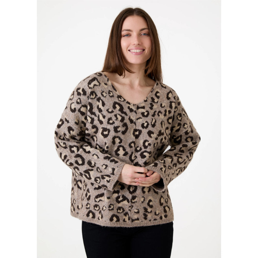 Dreams London Leopard Jacquard V-Neck Jumper Mink (AA0357)