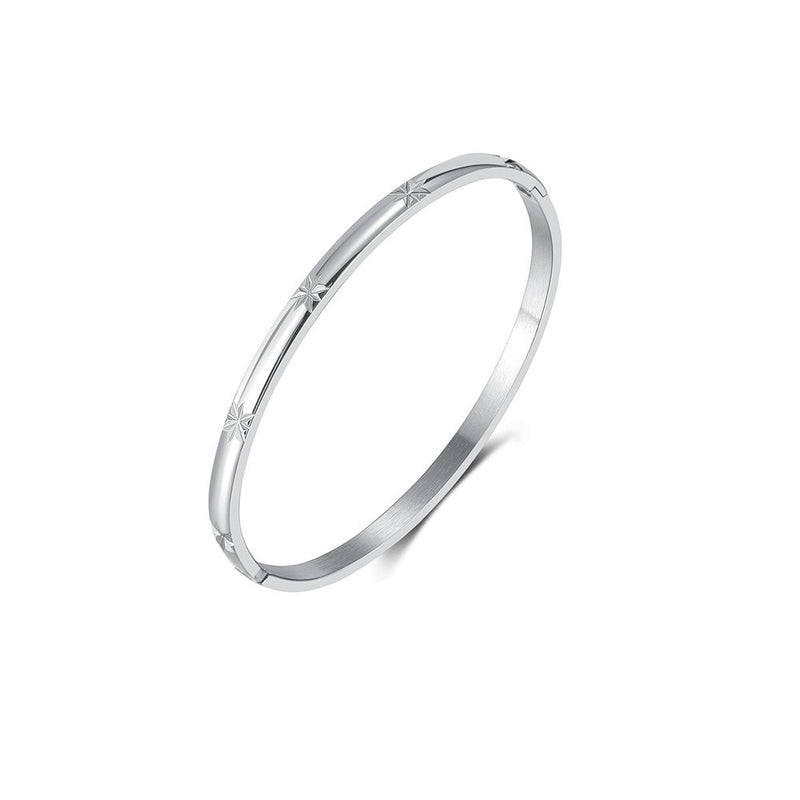 White Leaf Engraved Star Detail Bangle In Silver (BLN289S)