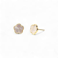 White Leaf Flower Stud Earring In Mother Of Pearl (EAN32W)