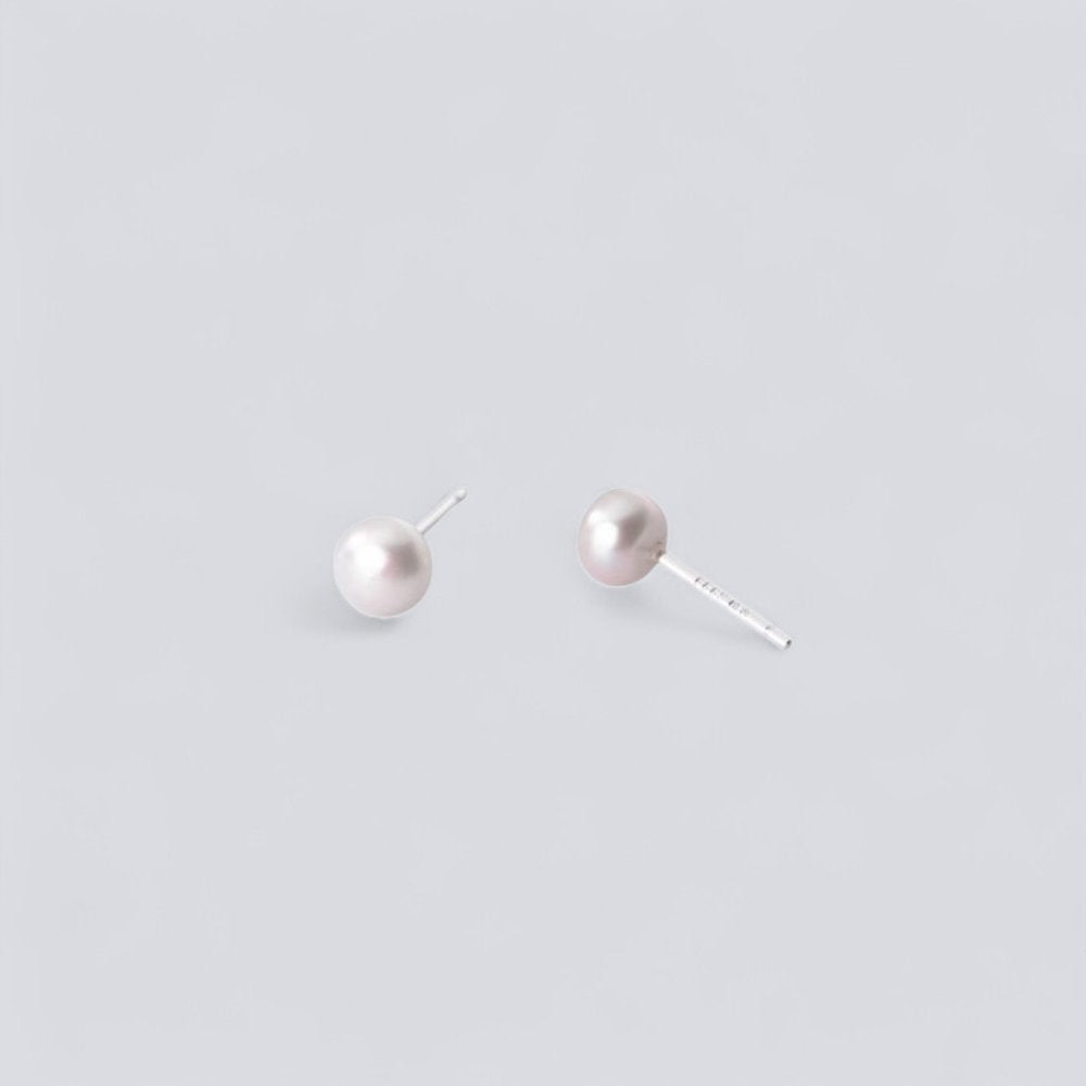 White Leaf White Pearl Stud Earring In Sterling Silver (EAQ09W)