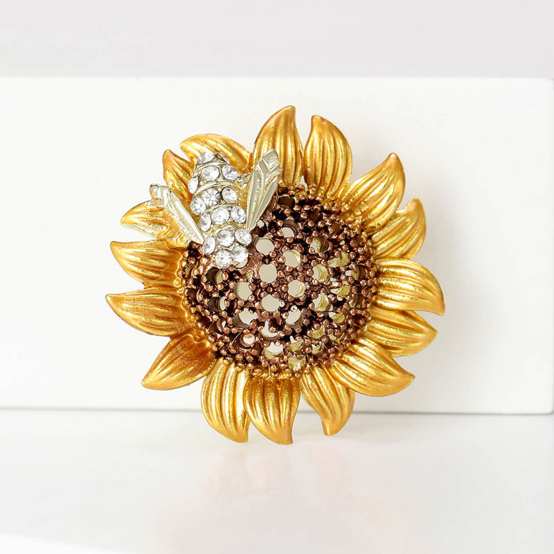 White Leaf Yellow Sunflower Brooch With Spring Bee Detail (LPQ233Y)