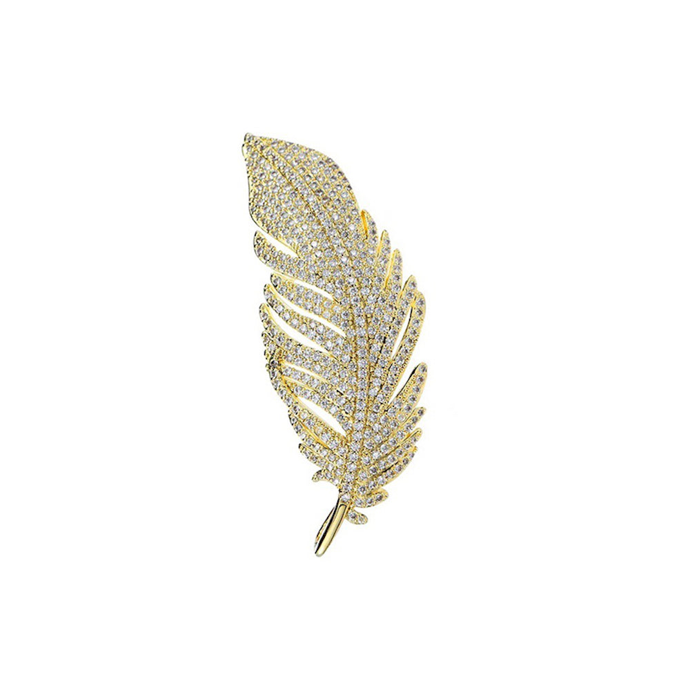 White Leaf Embellished Feather Brooch In Gold (LPQ255G)