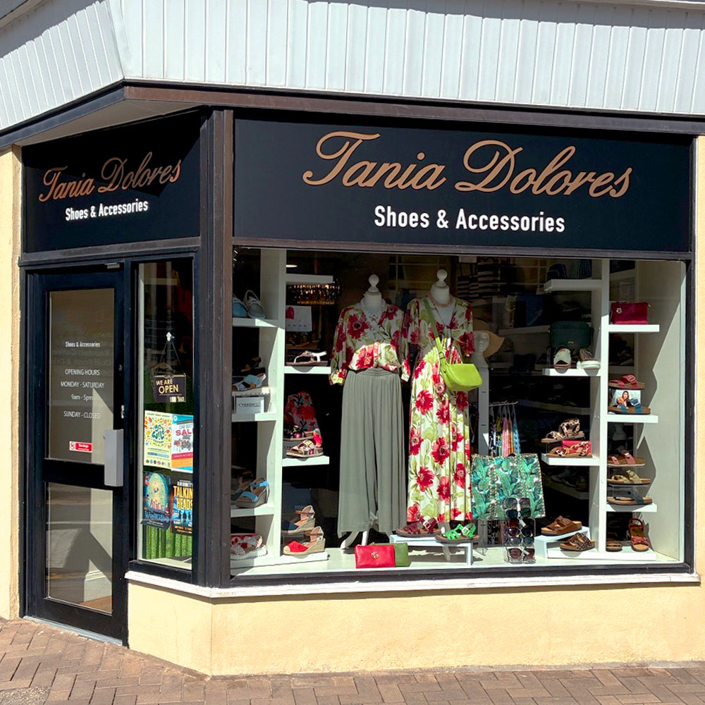 Image of the Tania Dolores shop front in Ramsey